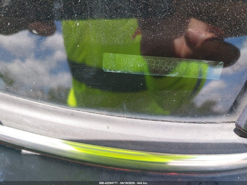 2006 MINI COOPER VIN: WMWRF33566TG15464