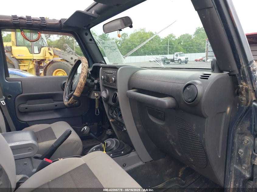 2008 JEEP WRANGLER / VIN: 1J4GA39178L570624