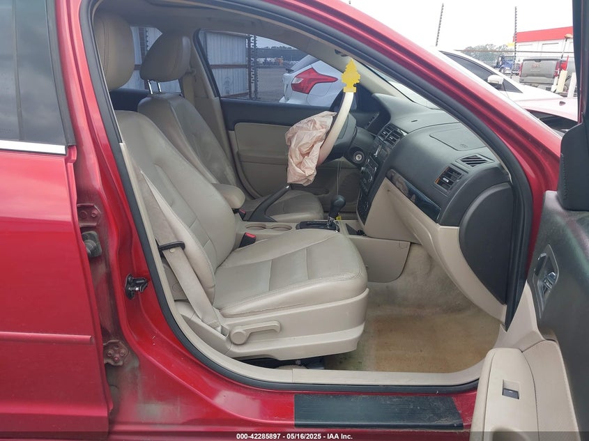 2009 FORD FUSION VIN: 3FAHP081X9R139633