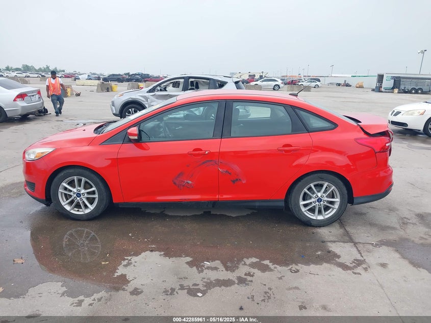 2015 FORD FOCUS SE - 1FADP3F25FL205673