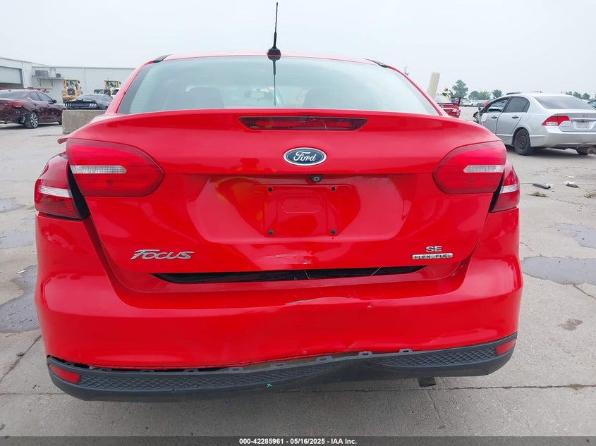 2015 FORD FOCUS SE - 1FADP3F25FL205673