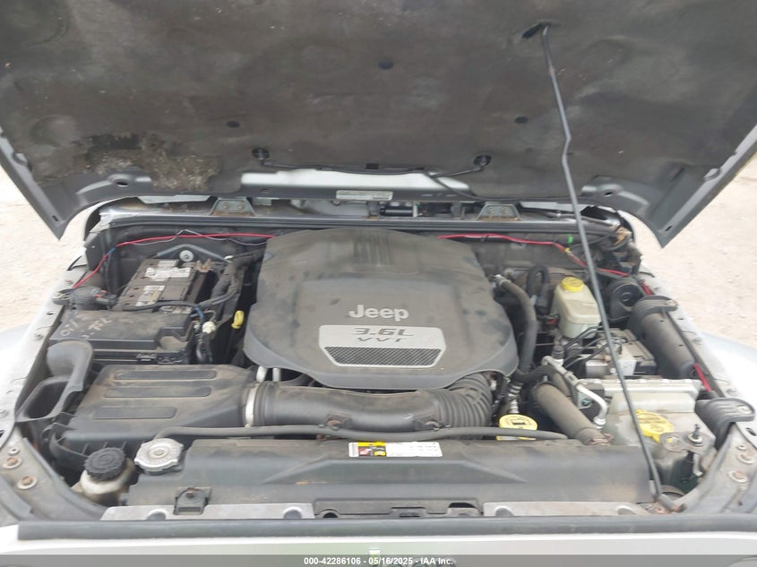 2013 JEEP WRANGLER UNLIMITED SAHARA - 1C4BJWEG5DL604517