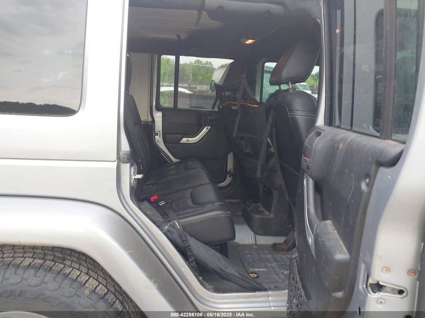 2013 JEEP WRANGLER UNLIMITED SAHARA - 1C4BJWEG5DL604517