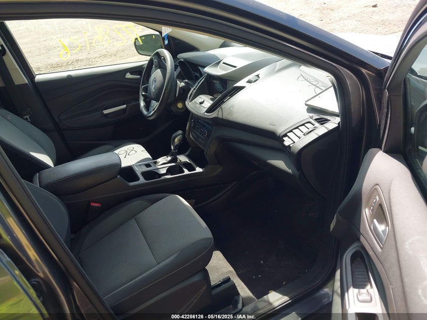 2018 FORD ESCAPE VIN: 1FMCU0GD7JUB59260