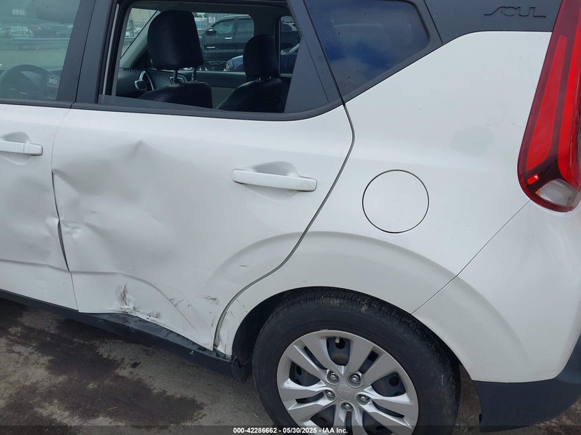 2020 KIA SOUL LX - KNDJ23AU5L7078464