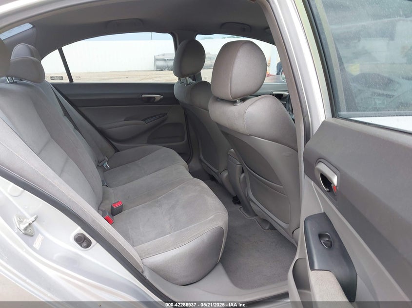 2007 Honda Civic Lx VIN: 2HGFA16527H307869 Lot: 42286937