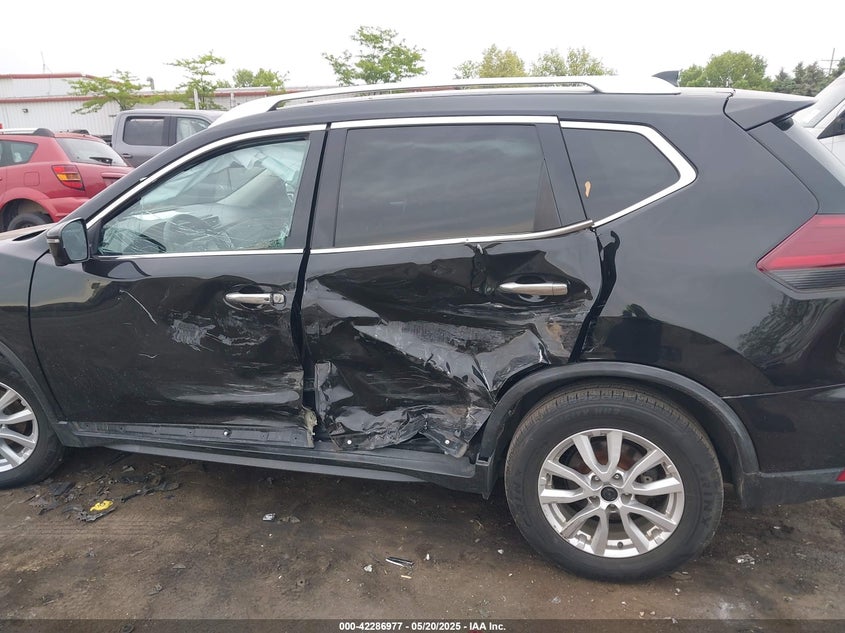 VIN KNMAT2MT7KP500047 2019 NISSAN ROGUE SV