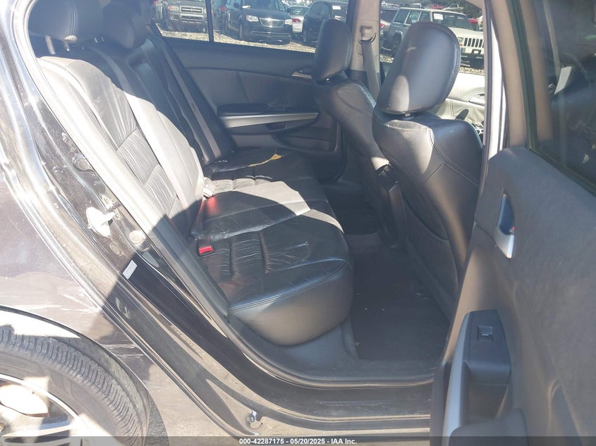 2008 HONDA ACCORD VIN: 1HGCP26888A040044