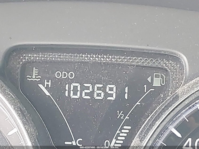 2019 NISSAN VERSA 1.6 SV - 3N1CN7AP1KL817960