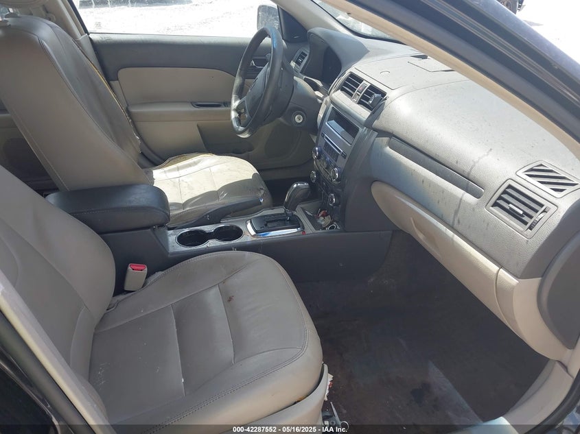 2010 FORD FUSION VIN: 3FAHP0JG5AR272982