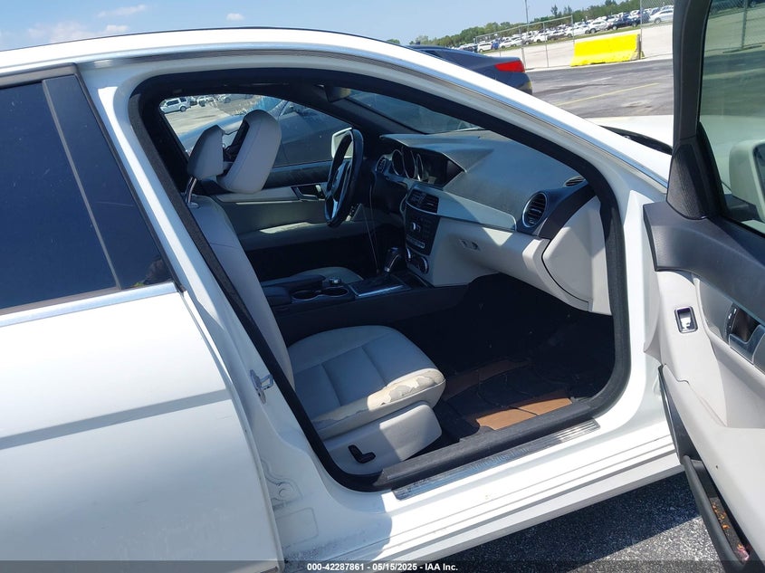 2013 MERCEDES-BENZ C 250 VIN: WDDGF4HB8DR267050