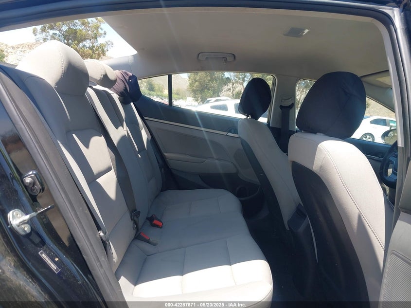 2017 HYUNDAI ELANTRA SE - 5NPD74LF0HH166974