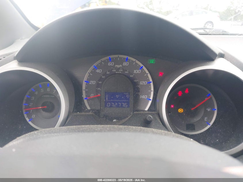 2010 HONDA FIT VIN: JHMGE8H42AC025390