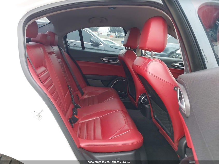 2018 ALFA ROMEO GIULIA TI SPORT AWD - ZARFAEEN8J7596983