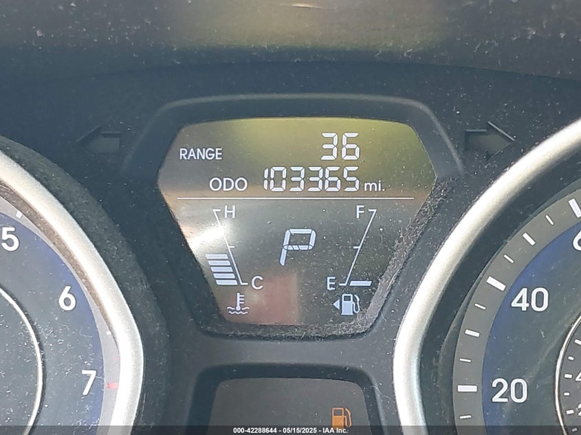 2011 HYUNDAI ELANTRA VIN: KMHDH4AE9BU098738