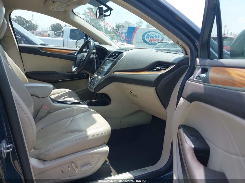 2019 LINCOLN MKC VIN: 5LMCJ2C99KUL12435