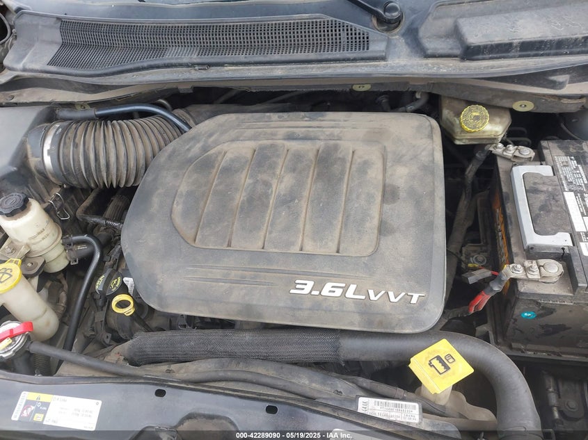2014 CHRYSLER TOWN & COUNTRY VIN: 2C4RC1BG8ER438115