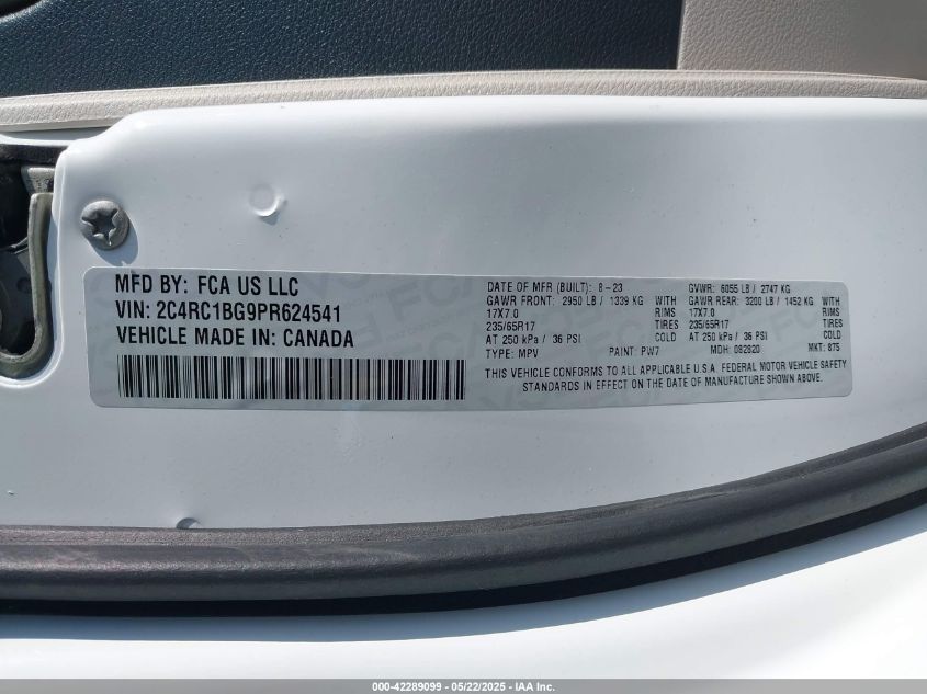 2023 Chrysler Pacifica Touring L VIN: 2C4RC1BG9PR624541 Lot: 42289099