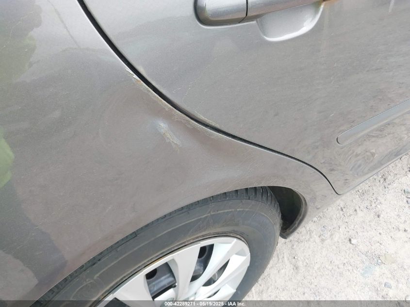 2005 Toyota Camry Xle VIN: 4T1BE32K95U956079 Lot: 42289271