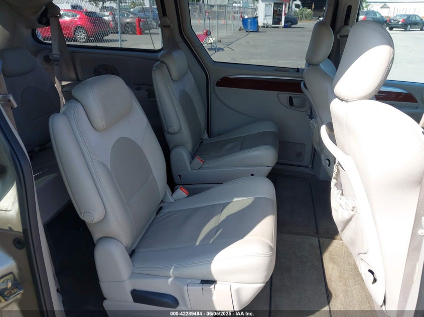 2006 CHRYSLER TOWN & COUNTRY VIN: 2A8GP64L76R631708