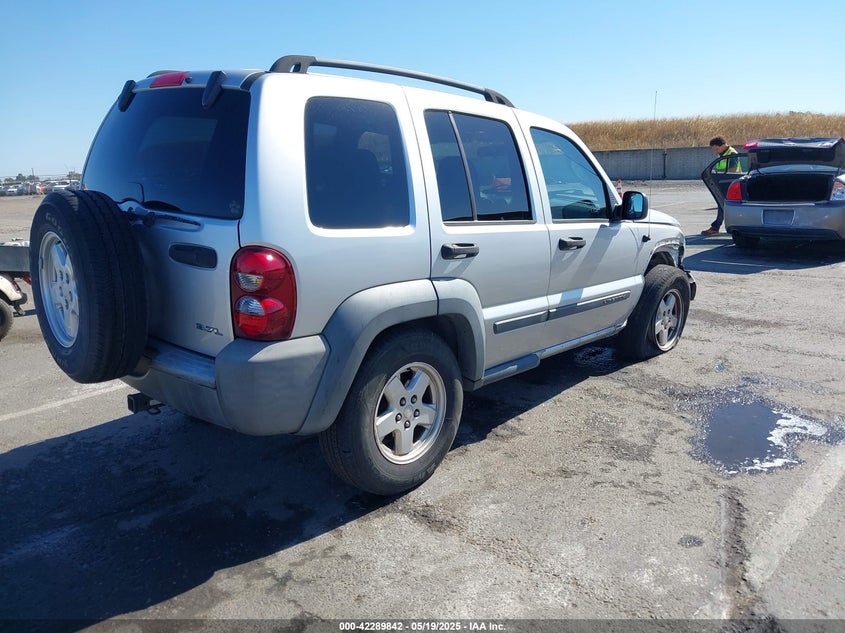 2006 JEEP LIBERTY VIN: 1J4GK48K06W152835