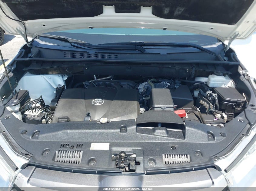 2019 TOYOTA HIGHLANDER VIN: 5TDZZRFH5KS348391