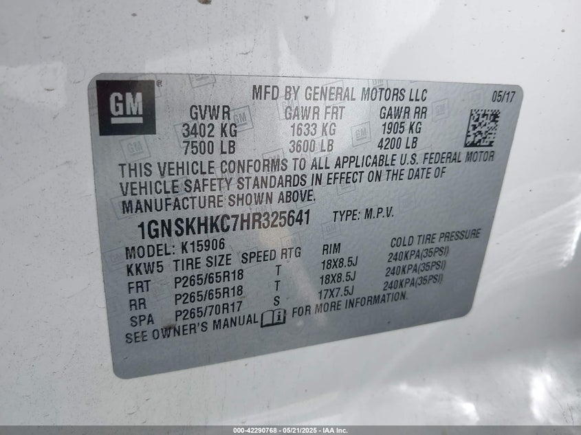 2017 CHEVROLET SUBURBAN VIN: 1GNSKHKC7HR325641