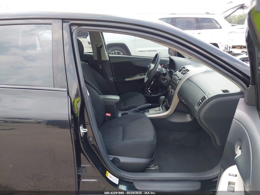 2011 TOYOTA COROLLA VIN: 2T1BU4EEXBC592461