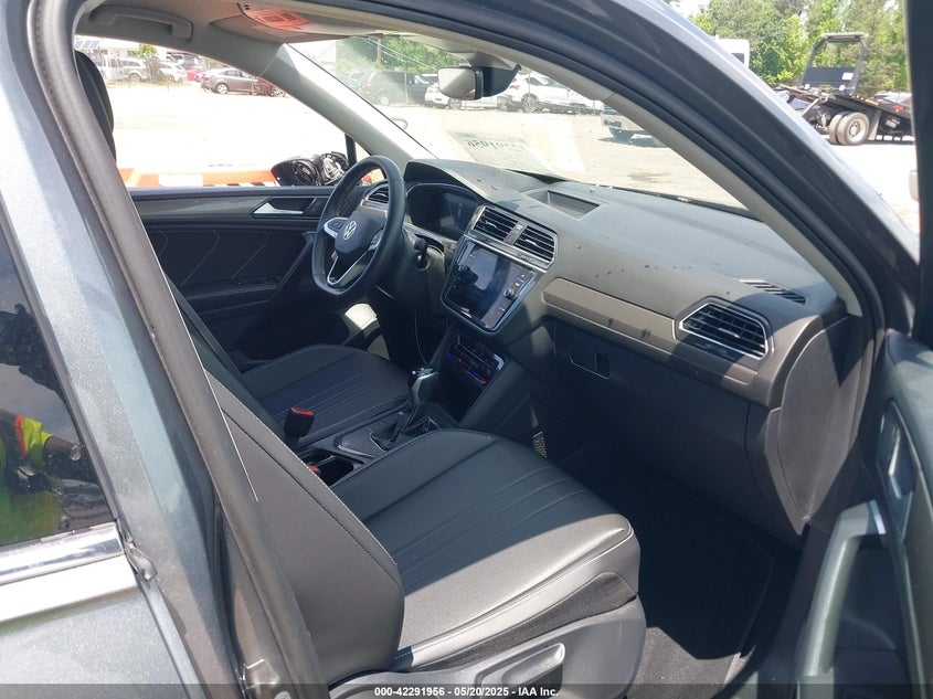 2023 VOLKSWAGEN TIGUAN 2.0T SE - 3VV3B7AX3PM118743