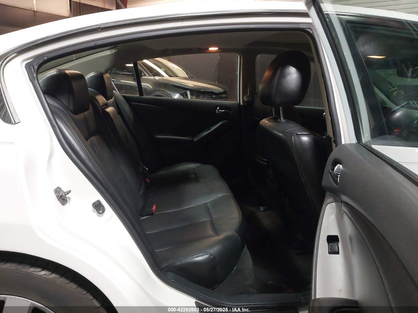 2009 NISSAN ALTIMA HYBRID VIN: 1N4CL21E29C185888
