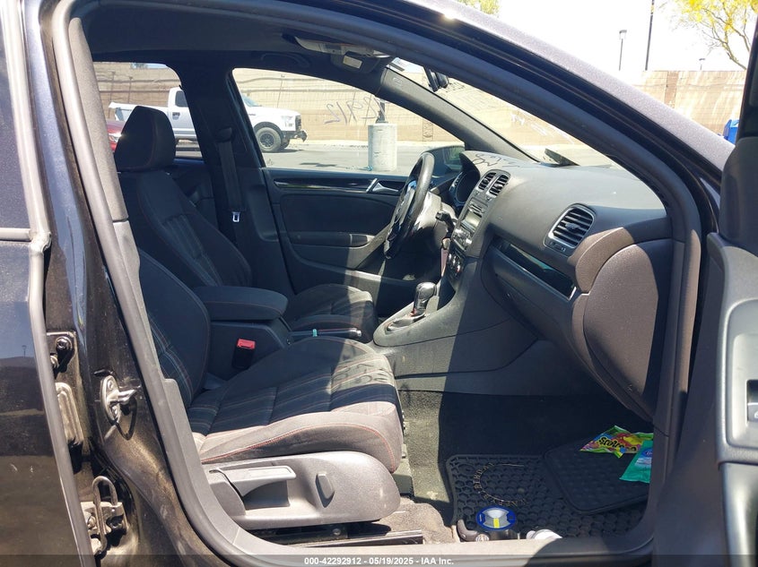 2012 VOLKSWAGEN GTI VIN: WVWHD7AJ8CW320238