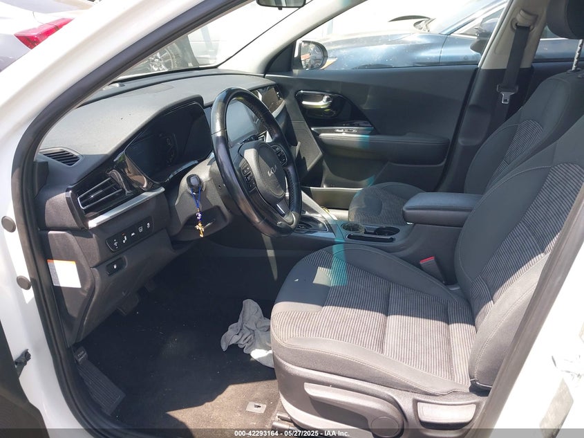 2022 KIA NIRO VIN: KNDCB3LC9N5547776