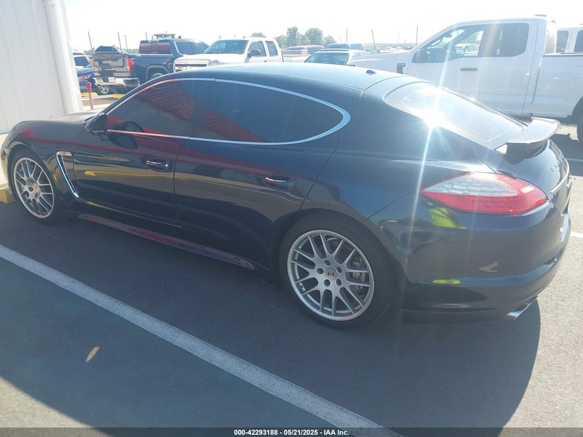 2012 PORSCHE PANAMERA VIN: WP0AB2A70CL061891