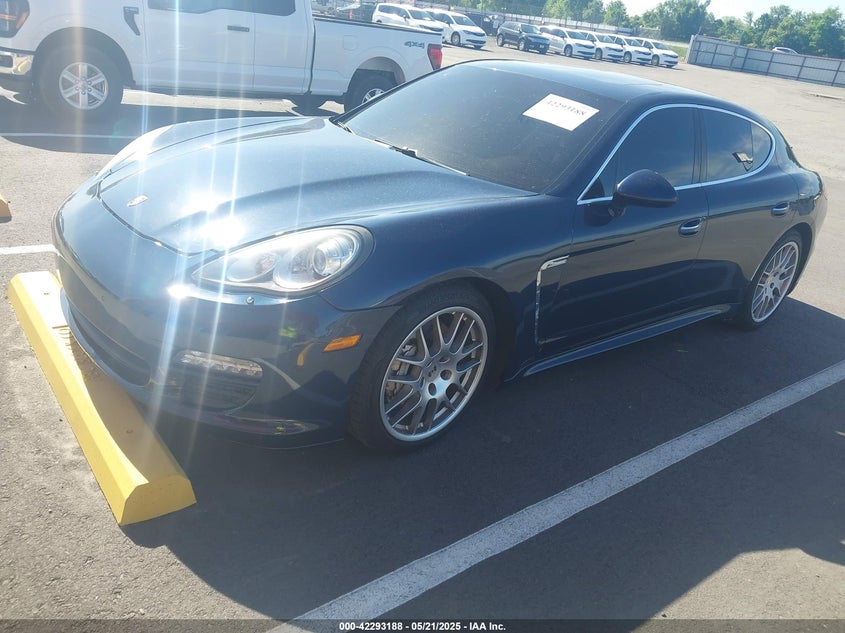 2012 PORSCHE PANAMERA VIN: WP0AB2A70CL061891