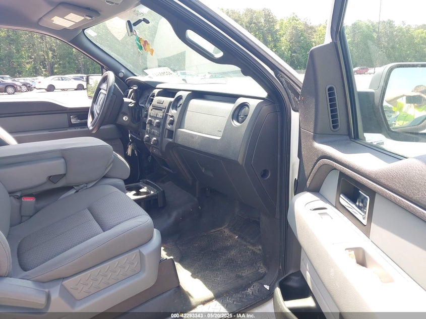 2014 FORD F-150 auction photo 5