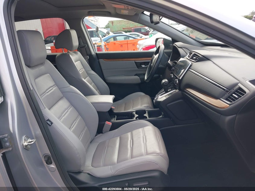 2018 HONDA CR-V VIN: 2HKRW2H84JH609530