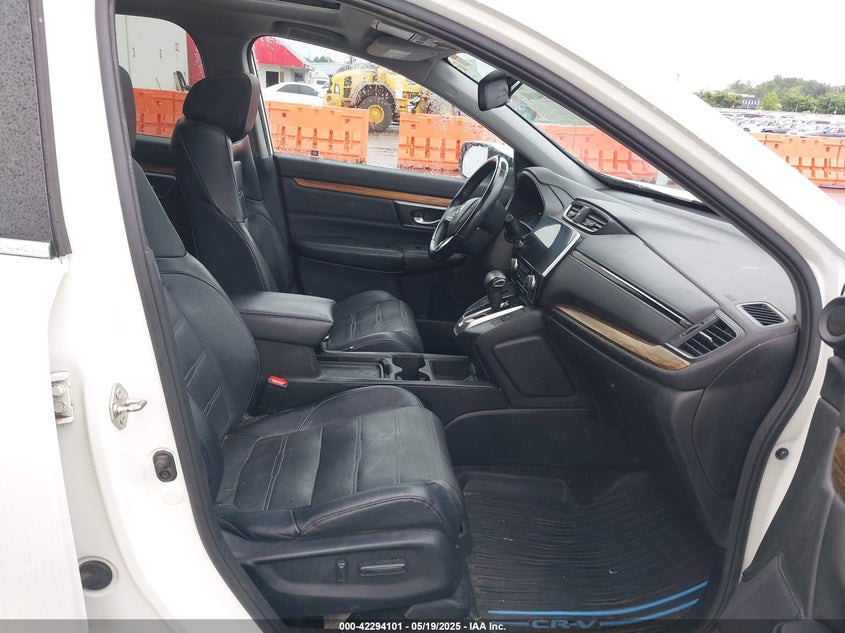 2017 HONDA CR-V VIN: 2HKRW2H84HH651545