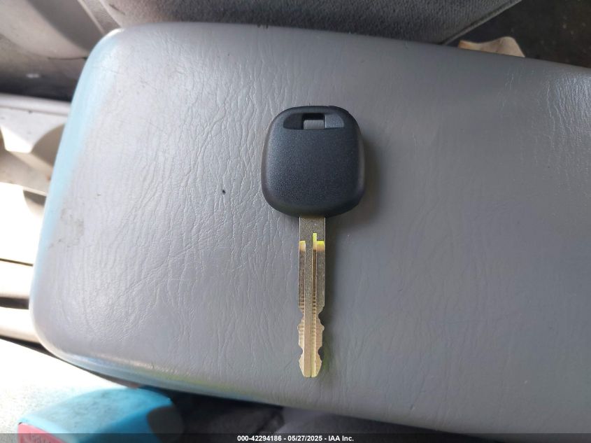 2005 Toyota Corolla Ce VIN: 1NXBR32E75Z450684 Lot: 42294186