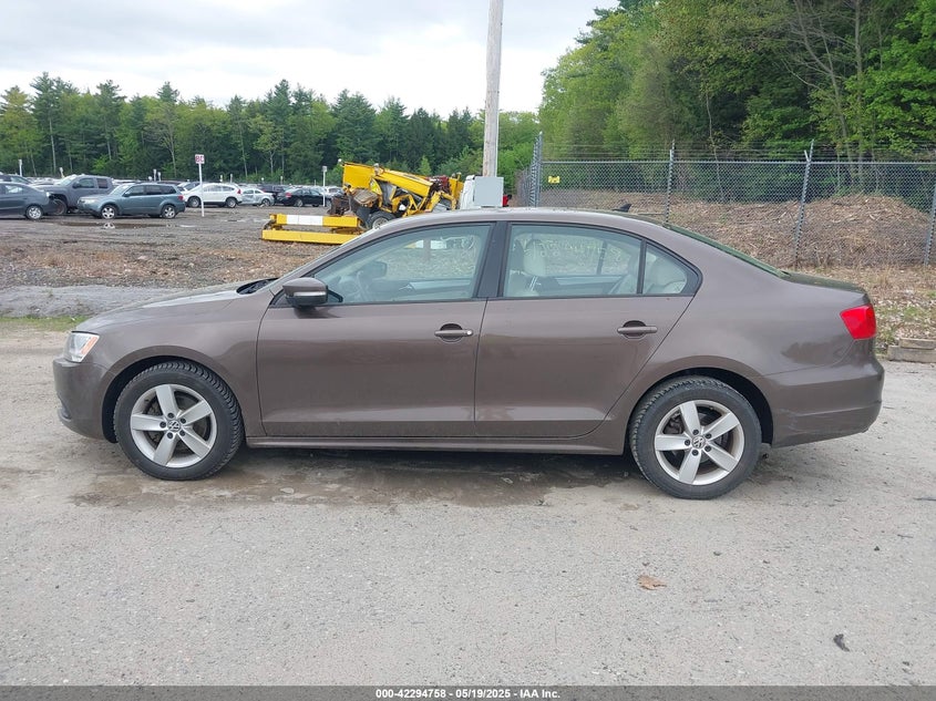 2011 VOLKSWAGEN JETTA VIN: 3VWLL7AJ6BM124470