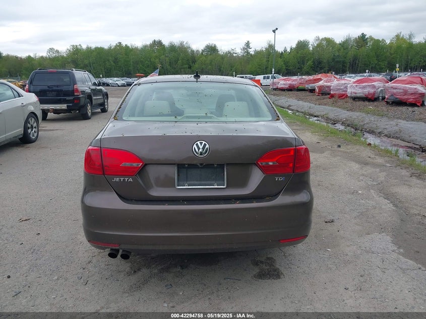 2011 VOLKSWAGEN JETTA VIN: 3VWLL7AJ6BM124470