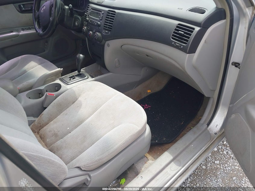 2006 KIA OPTIMA VIN: KNAGE123X65039782