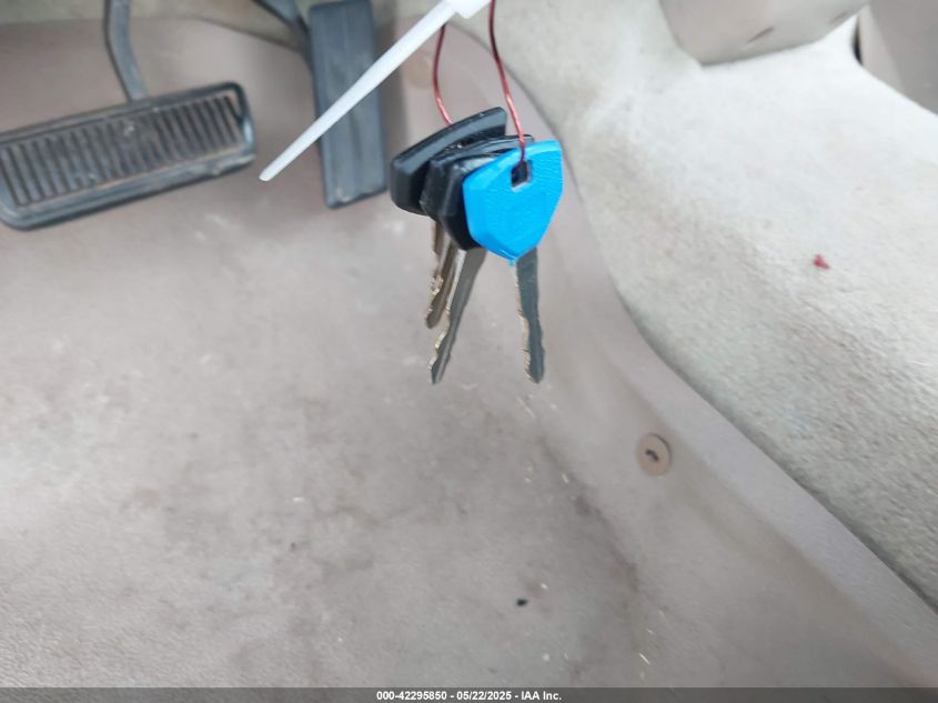 1994 Dodge Ram 1500 VIN: 1B7HC16YXRS728178 Lot: 42295850