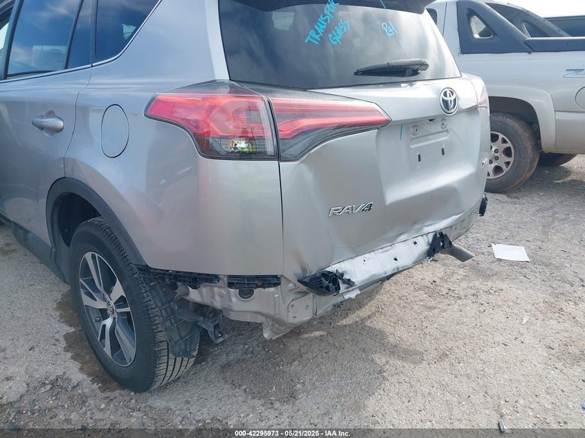 2016 TOYOTA RAV4 XLE - 2T3WFREV2GW281984