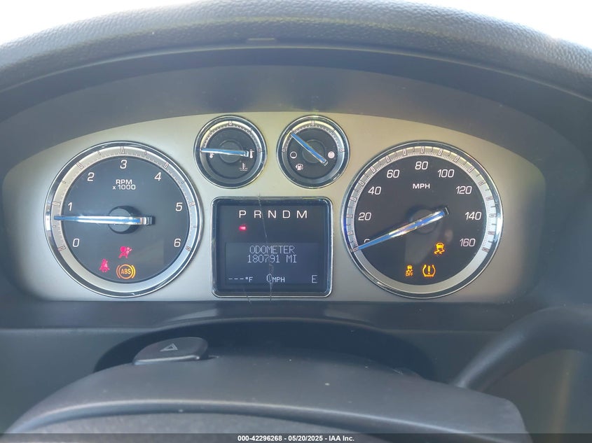 2012 CADILLAC ESCALADE VIN: 1GYS4CEF4CR201082