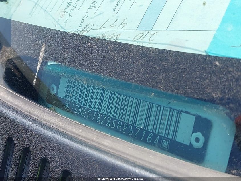 2005 Chevrolet Tahoe Lt VIN: 1GNEC13Z85R237164 Lot: 42296409