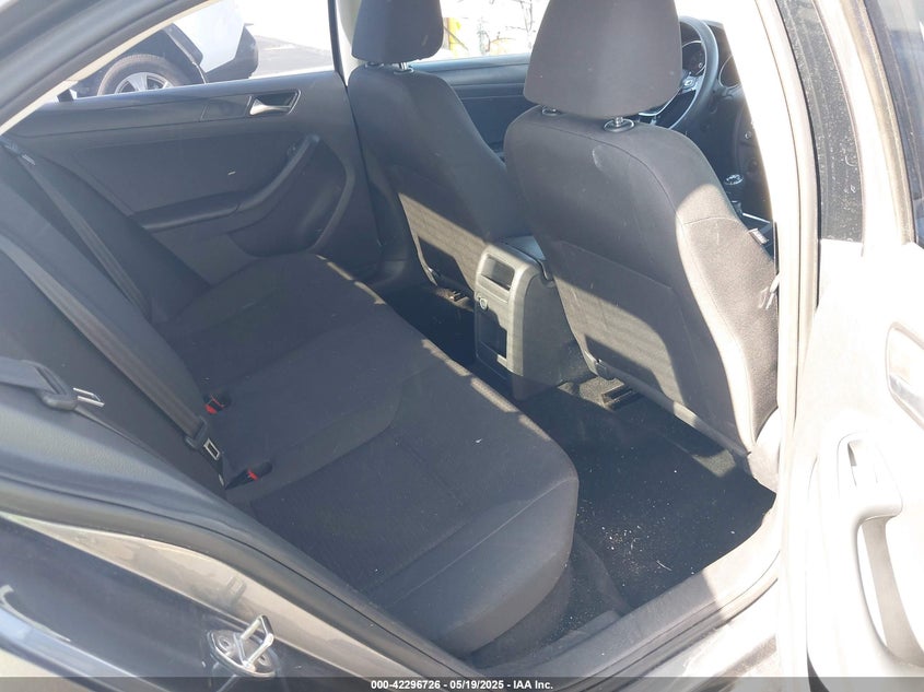 2015 VOLKSWAGEN JETTA 2.0L S - 3VW1K7AJ9FM288103