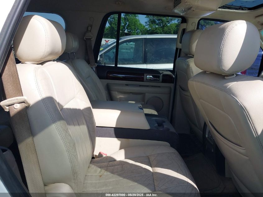 2003 Lincoln Navigator VIN: 5LMFU27R03LJ25171 Lot: 42297000