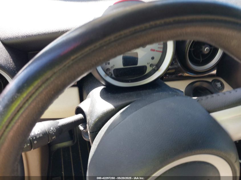 2010 Mini Cooper VIN: WMWMF3C52ATZ66193 Lot: 42297258