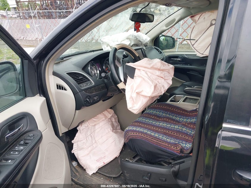 2012 CHRYSLER TOWN & COUNTRY VIN: 2C4RC1BG8CR350601