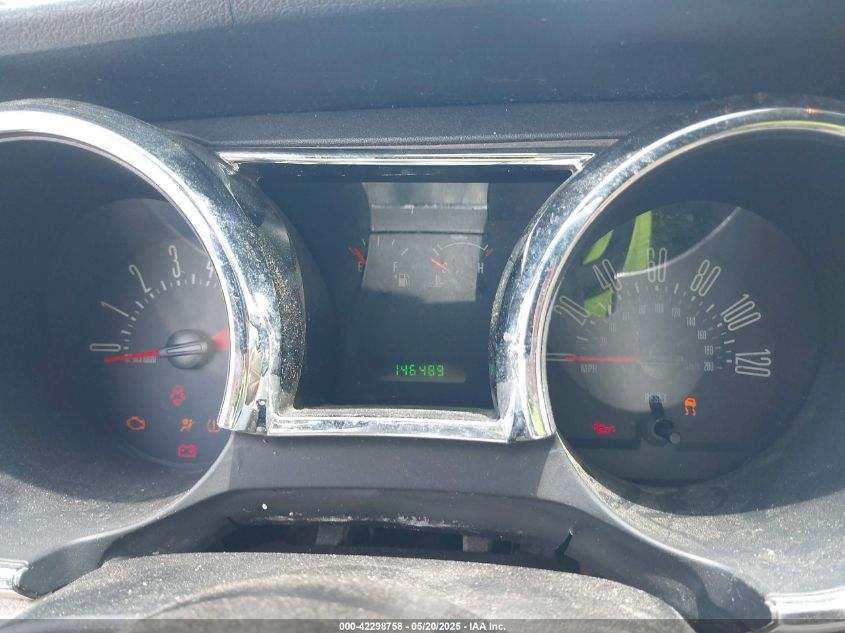 2007 Ford Mustang V6 Deluxe/V6 Premium VIN: 1ZVFT84N375262112 Lot: 42298758